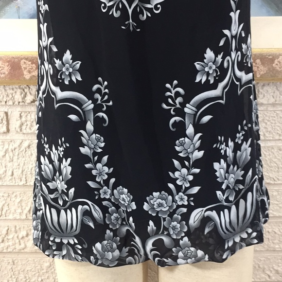 🌹Charlotte Russe Silky Bubble Hem Halter Top - Picture 8 of 11